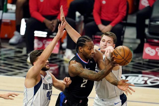 开云体育下载入口-连丢两个主场快艇问题在哪？莱昂纳德：我们没防守