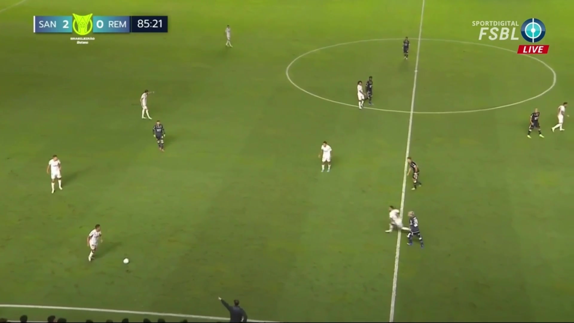 开云体育下载网址-火气大！内马尔被放倒后与对手冲突染黄，停赛缺战弗拉门戈